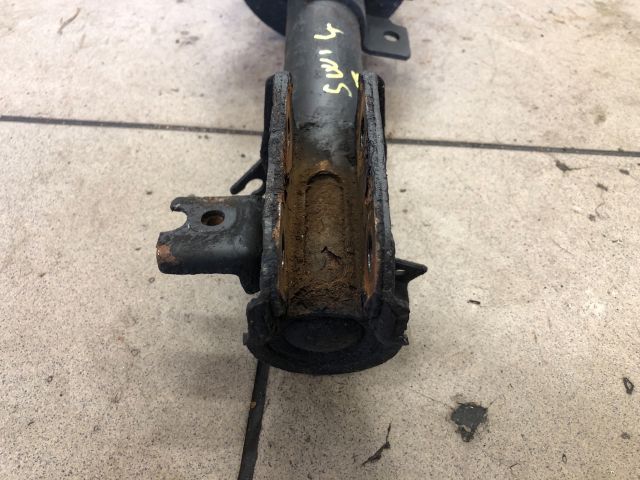 bontott SUZUKI SWIFT IV Bal első Gólyaláb (Lengécsillapító, Rugó)