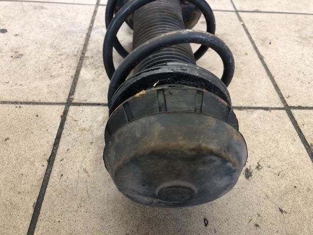 bontott SUZUKI SWIFT IV Bal első Gólyaláb (Lengécsillapító, Rugó)