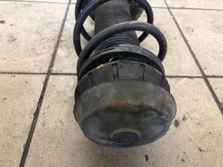 bontott SUZUKI SWIFT IV Bal első Gólyaláb (Lengécsillapító, Rugó)