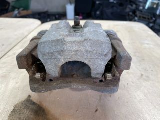 bontott SUZUKI SWIFT IV Bal hátsó Féknyereg Munkahengerrel