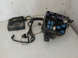 bontott SUZUKI SWIFT IV Biztosítéktábla Motortér