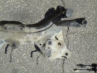 bontott SUZUKI SWIFT IV Első Bölcső