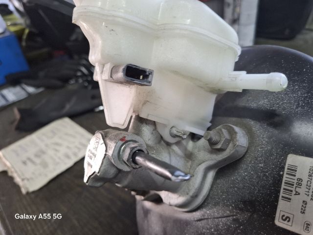 bontott SUZUKI SWIFT IV Fékrásegítő