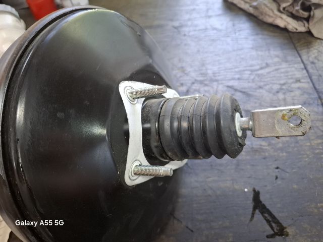 bontott SUZUKI SWIFT IV Fékrásegítő