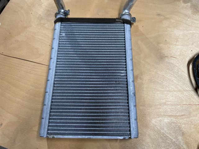 bontott SUZUKI SWIFT IV Fűtőradiátor