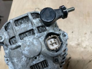 bontott SUZUKI SWIFT IV Generátor