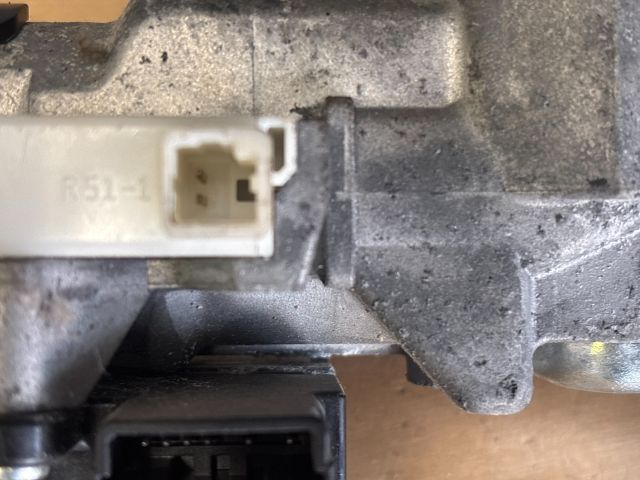 bontott SUZUKI SWIFT IV Gyújtáskapcsoló