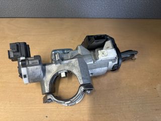 bontott SUZUKI SWIFT IV Gyújtáskapcsoló