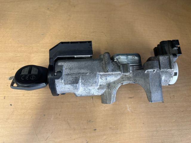 bontott SUZUKI SWIFT IV Gyújtáskapcsoló