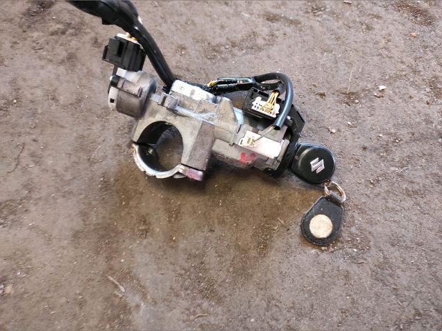 bontott SUZUKI SWIFT IV Gyújtáskapcsoló