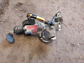 bontott SUZUKI SWIFT IV Gyújtáskapcsoló