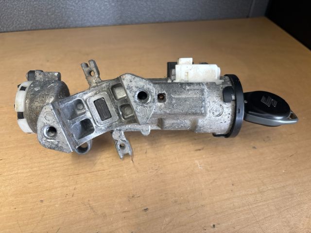 bontott SUZUKI SWIFT IV Gyújtáskapcsoló