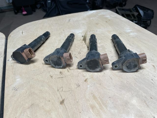 bontott SUZUKI SWIFT IV Gyújtótrafó Szett