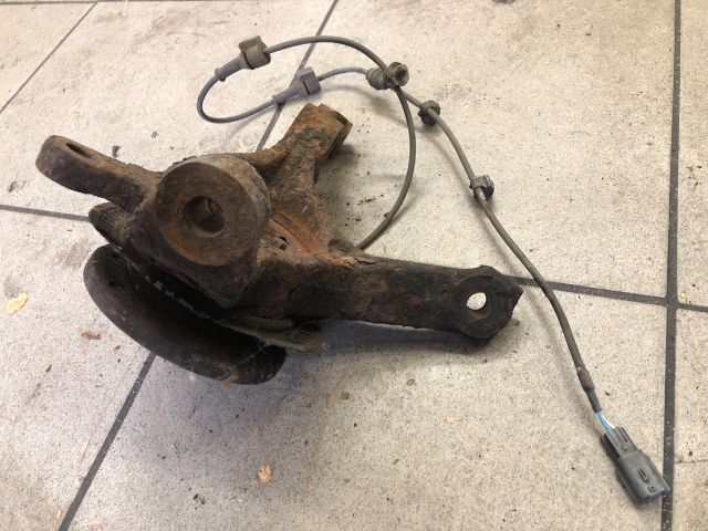 bontott SUZUKI SWIFT IV Jobb első Csonkállvány Kerékaggyal