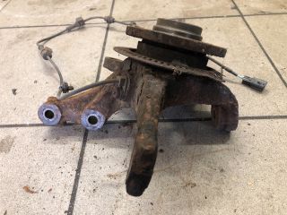 bontott SUZUKI SWIFT IV Jobb első Csonkállvány Kerékaggyal