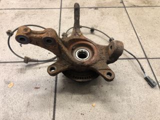 bontott SUZUKI SWIFT IV Jobb első Csonkállvány Kerékaggyal