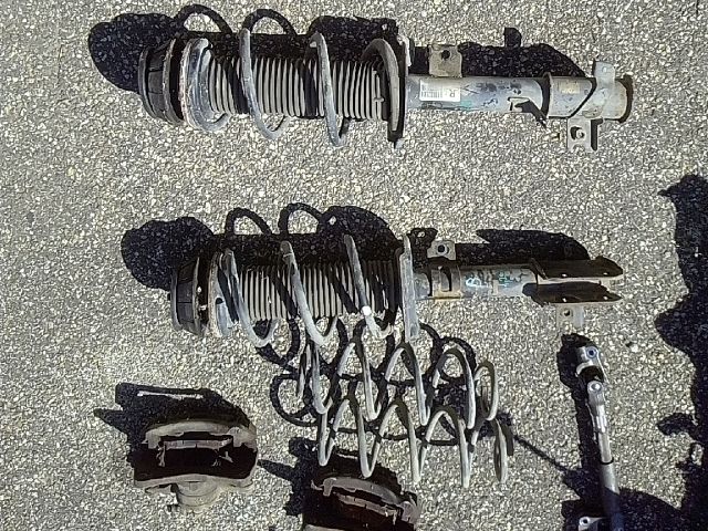 bontott SUZUKI SWIFT IV Jobb első Gólyaláb (Lengécsillapító, Rugó)