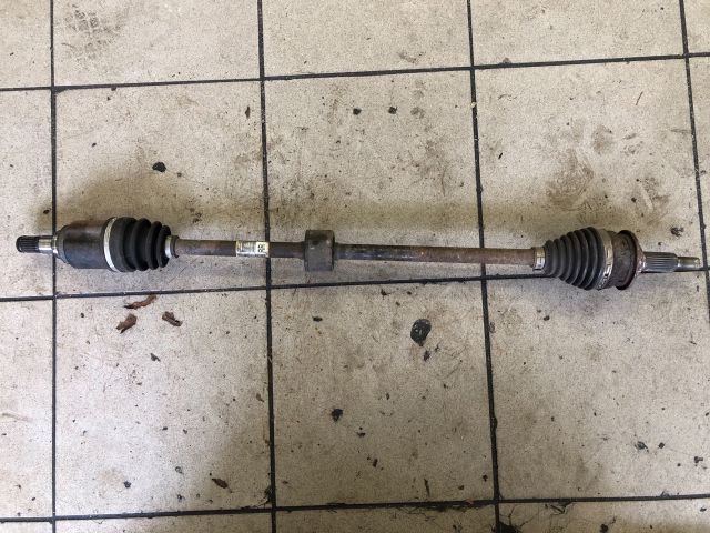 bontott SUZUKI SWIFT IV Jobb Féltengely