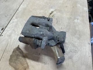 bontott SUZUKI SWIFT IV Jobb hátsó Féknyereg Munkahengerrel