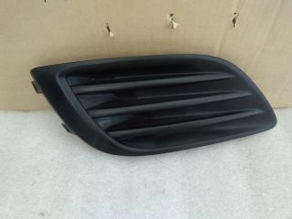 bontott SUZUKI SWIFT IV Jobb Ködlámpa Rács