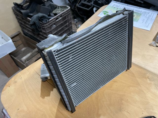 bontott SUZUKI SWIFT IV Klímahűtő Radiátor