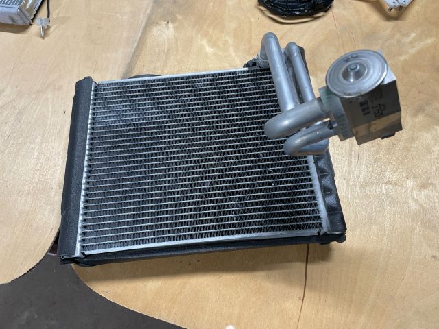 bontott SUZUKI SWIFT IV Klímahűtő Radiátor