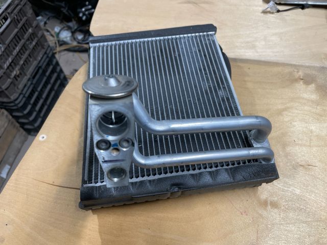 bontott SUZUKI SWIFT IV Klímahűtő Radiátor