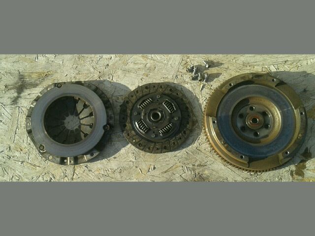 bontott SUZUKI SWIFT IV Kuplung Szett Lendkerékkel