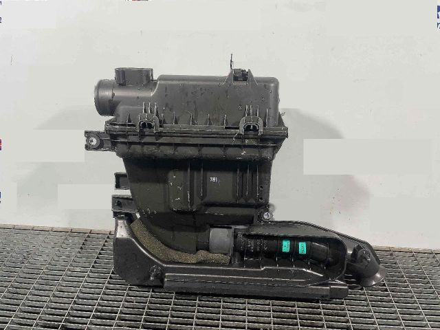 bontott SUZUKI SWIFT IV Légszűrő Ház