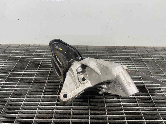 bontott SUZUKI SWIFT IV Motor Tartó Bak (Pozíciófüggetlen)