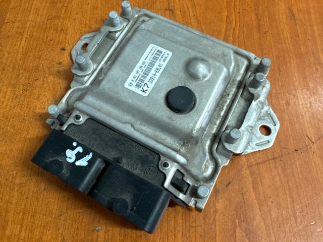 bontott SUZUKI SWIFT IV Motorvezérlő