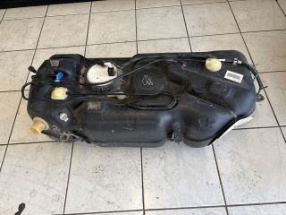 bontott SUZUKI SWIFT IV Tank