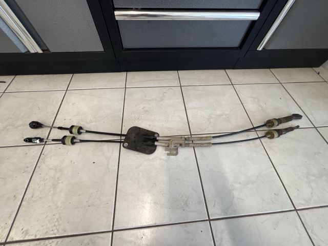 bontott SUZUKI SWIFT IV Váltó Bowden