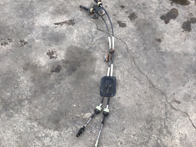 bontott SUZUKI SWIFT IV Váltó Bowden