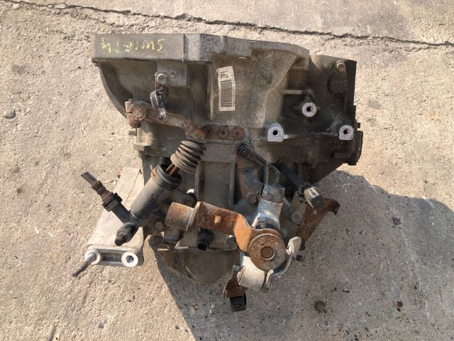 bontott SUZUKI SWIFT IV Váltó (Mechanikus)
