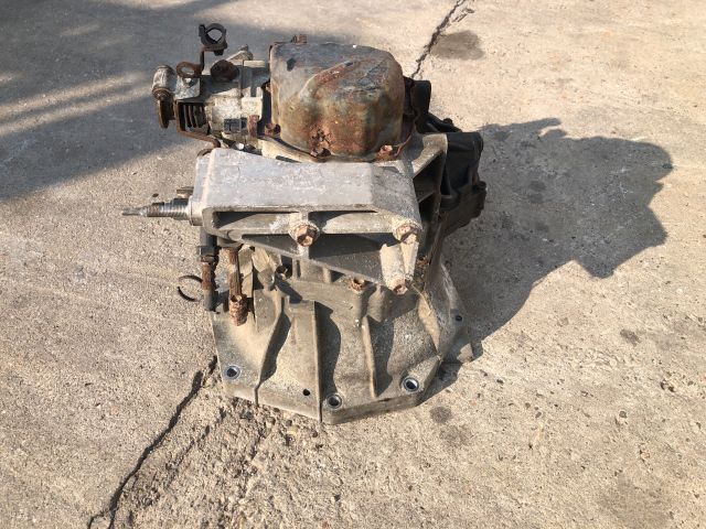 bontott SUZUKI SWIFT IV Váltó (Mechanikus)