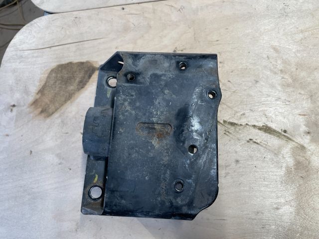 bontott SUZUKI SWIFT IV Váltó Tartó Bak (Pozíciófüggetlen)