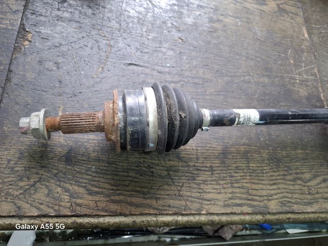 bontott SUZUKI SWIFT IV Jobb Féltengely