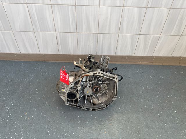 bontott SUZUKI SWIFT IV Váltó (Mechanikus)