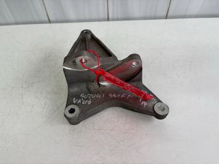 bontott SUZUKI SWIFT IV Váltó Tartó Bak (Pozíciófüggetlen)