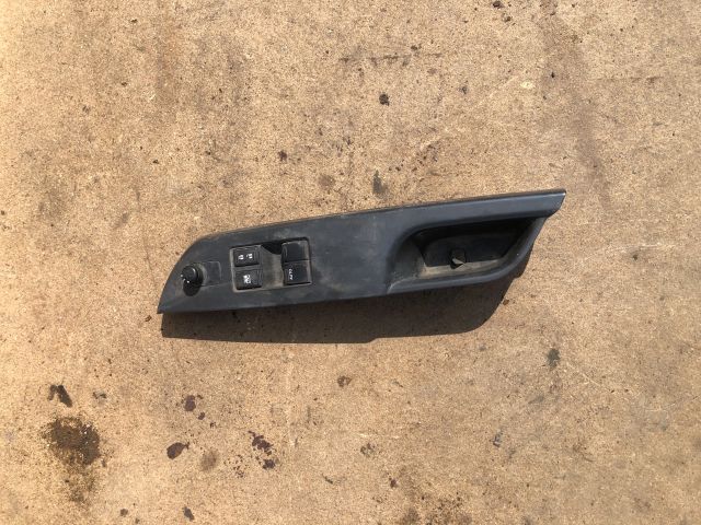 bontott SUZUKI SWIFT IV Ablakemelő Kapcsoló Négyes / Kettes