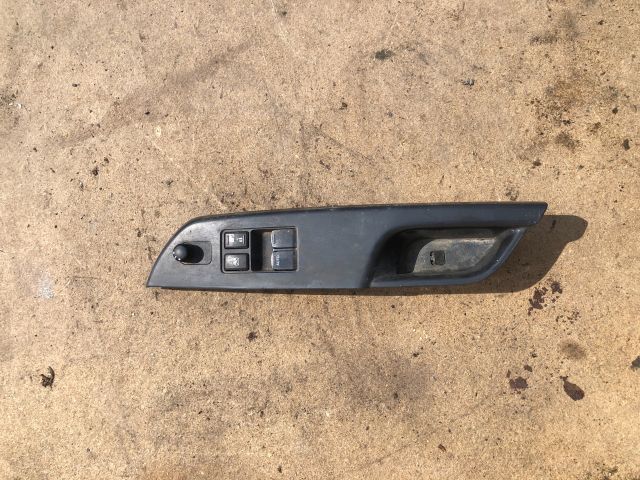 bontott SUZUKI SWIFT IV Ablakemelő Kapcsoló Négyes / Kettes