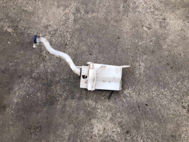 bontott SUZUKI SWIFT IV Ablakmosó Tartály