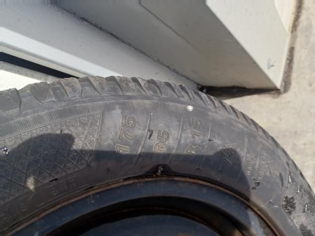 bontott SUZUKI SWIFT IV Acélfelni Szett Gumival