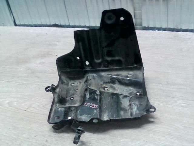 bontott SUZUKI SWIFT IV Akkumulátor Tartó