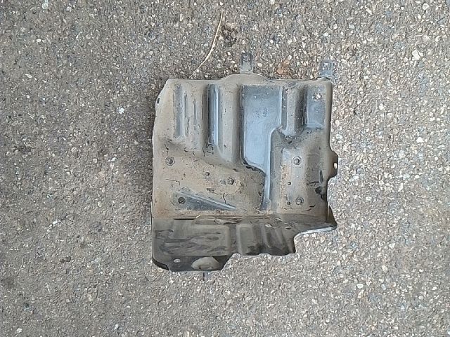 bontott SUZUKI SWIFT IV Akkumulátor Tartó