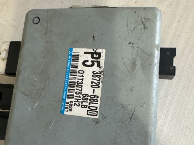 bontott SUZUKI SWIFT IV Aktív Kormány Elektronika