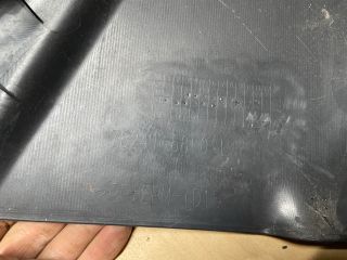 bontott SUZUKI SWIFT IV Bal B Oszlop Burkolat