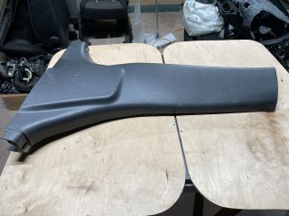 bontott SUZUKI SWIFT IV Bal B Oszlop Burkolat