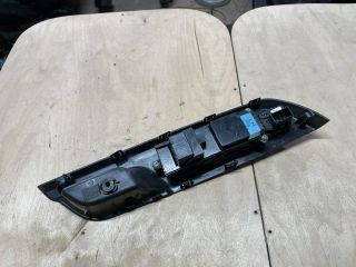 bontott SUZUKI SWIFT IV Bal első Ablakemelő Kapcsoló